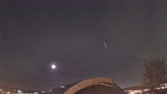 AMS211 meteor