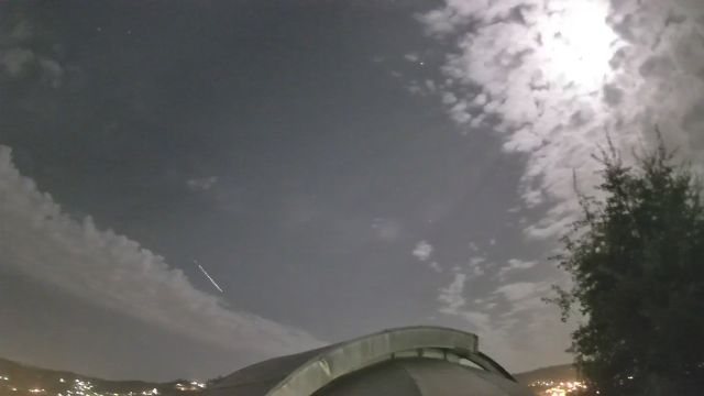 AMS211 meteor