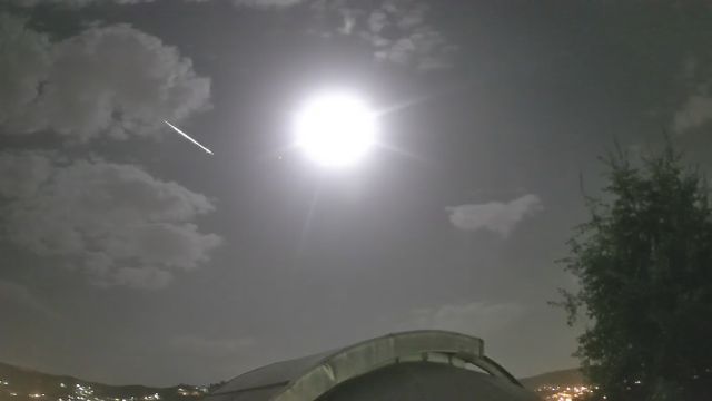 AMS211 meteor