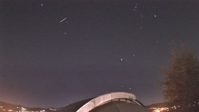 AMS211 meteor
