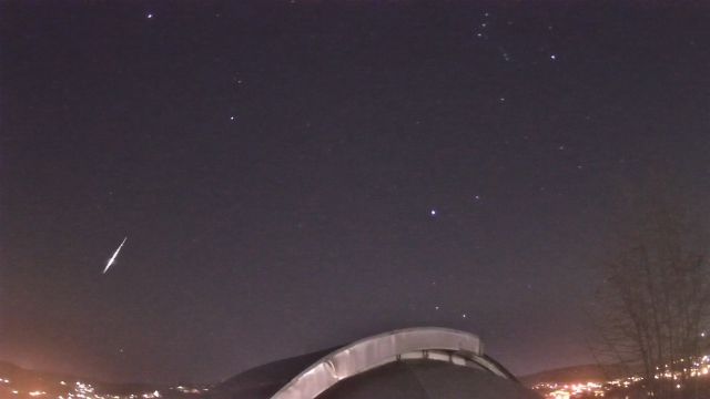 AMS211 meteor