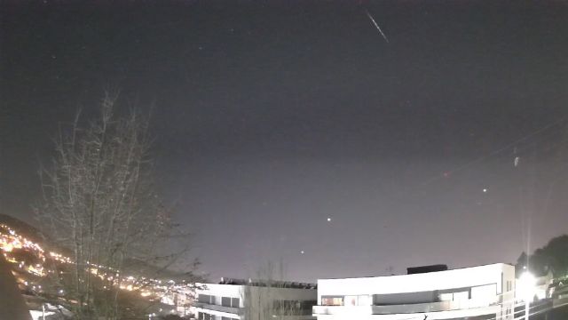 AMS211 meteor