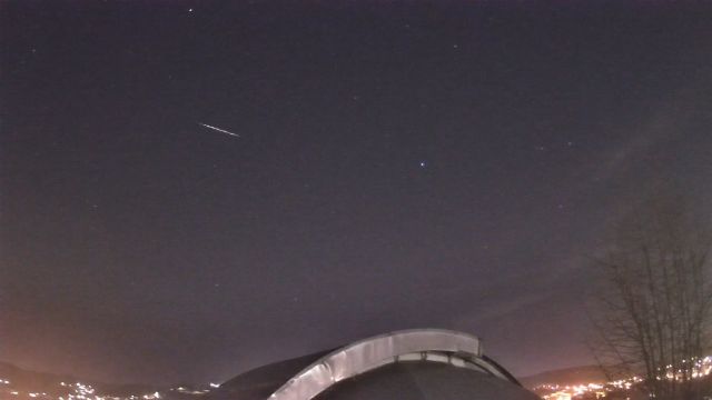 AMS211 meteor