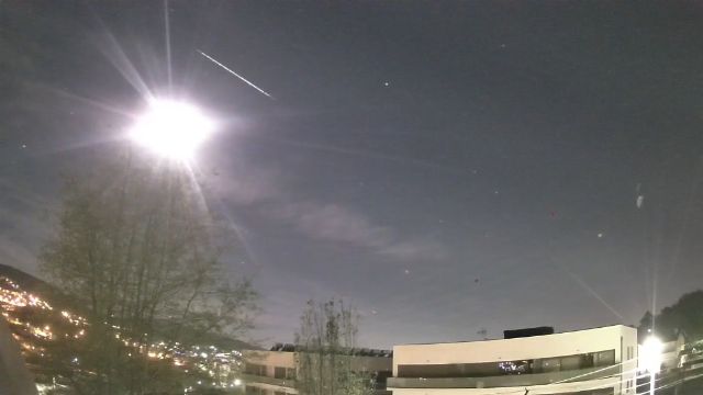 AMS211 meteor