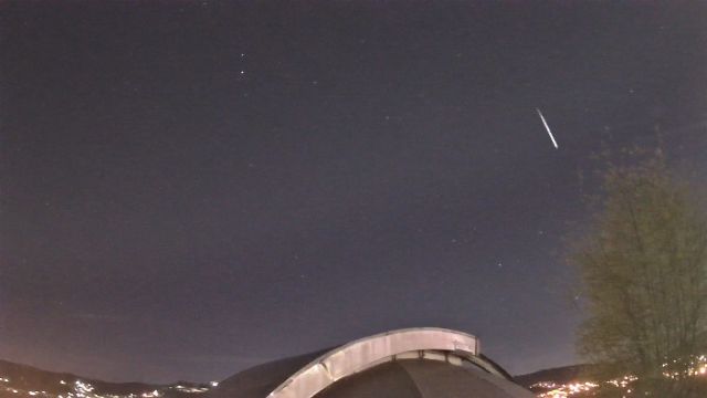 AMS211 meteor
