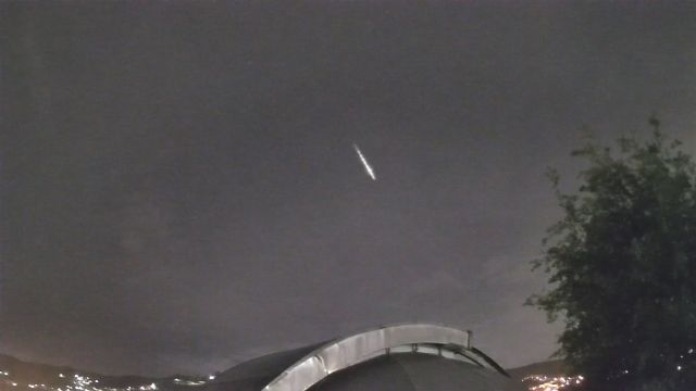 AMS211 meteor