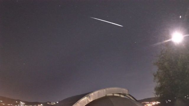 AMS211 meteor