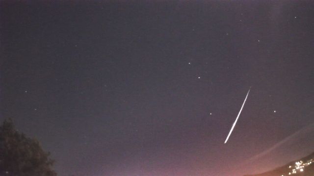 AMS211 meteor