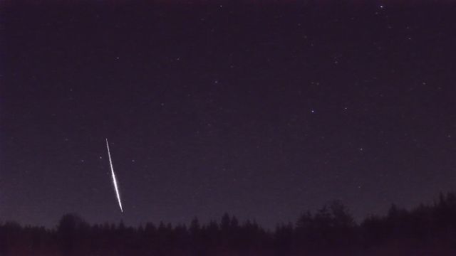 AMS214 meteor