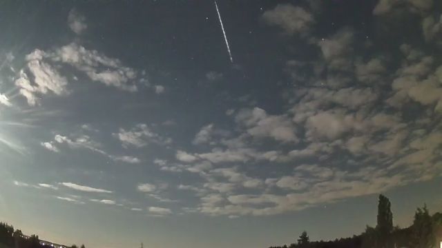AMS250 meteor