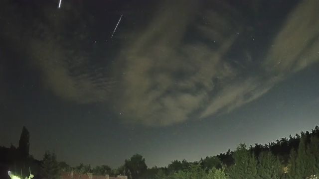 AMS250 meteor