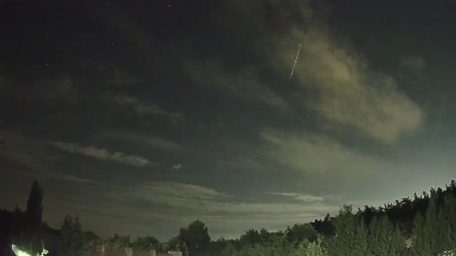 AMS250 meteor