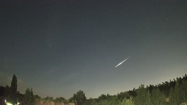AMS250 meteor