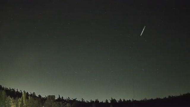 AMS250 meteor
