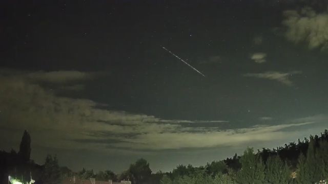 AMS250 meteor