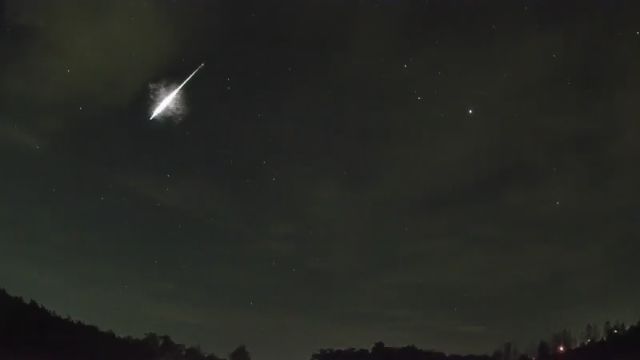 AMS250 meteor