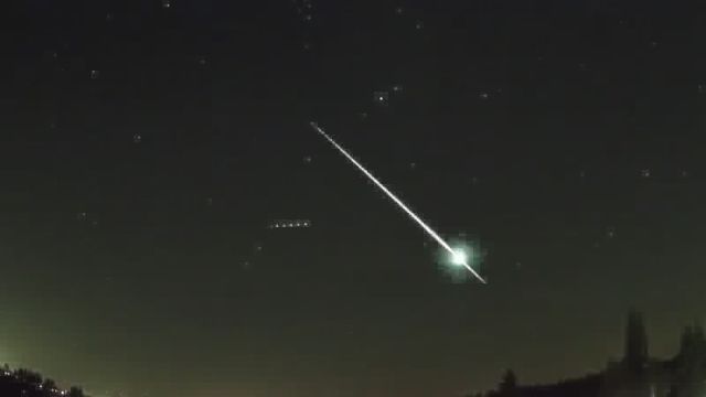 AMS250 meteor