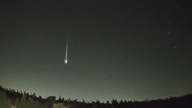 AMS250 meteor
