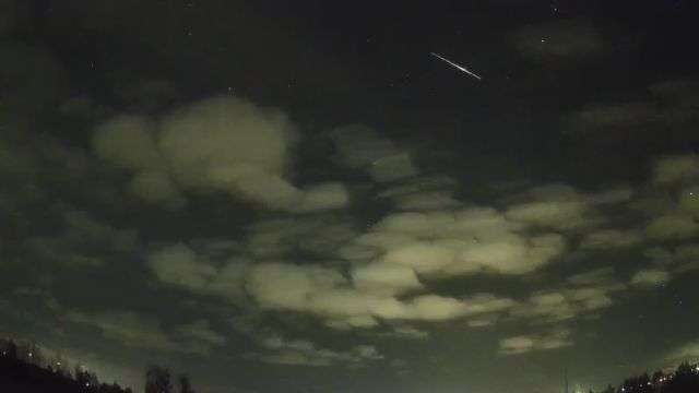 AMS250 meteor