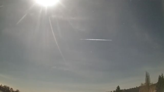 AMS250 meteor