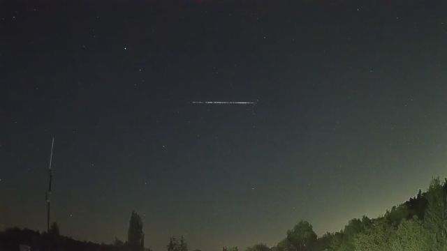 AMS250 meteor