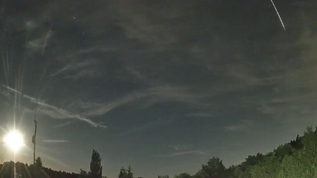 AMS250 meteor