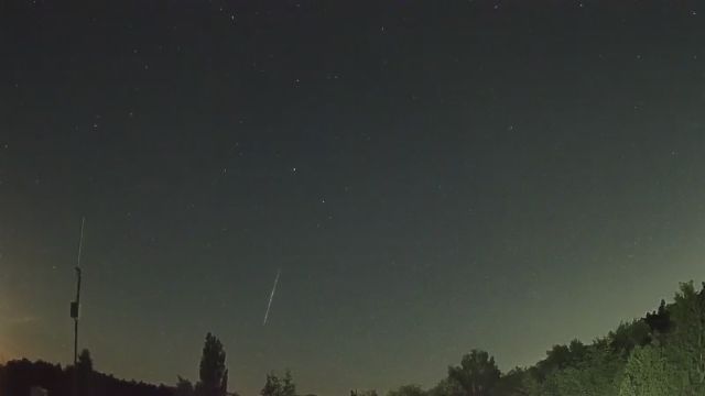 AMS250 meteor