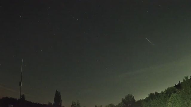 AMS250 meteor