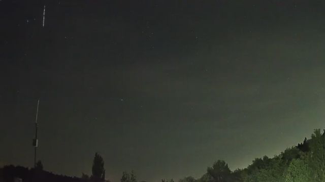 AMS250 meteor