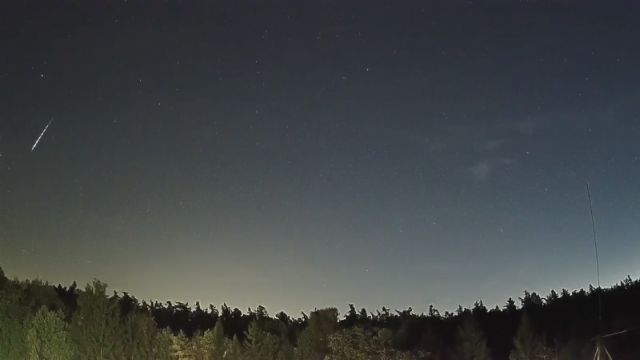 AMS250 meteor