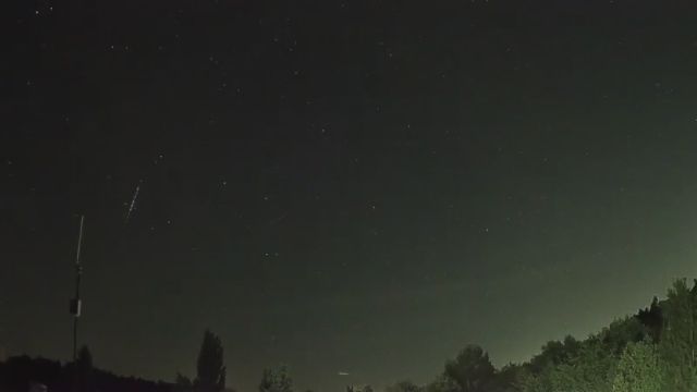 AMS250 meteor