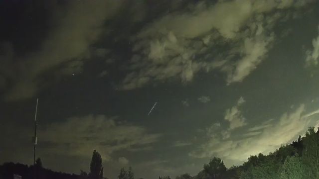 AMS250 meteor
