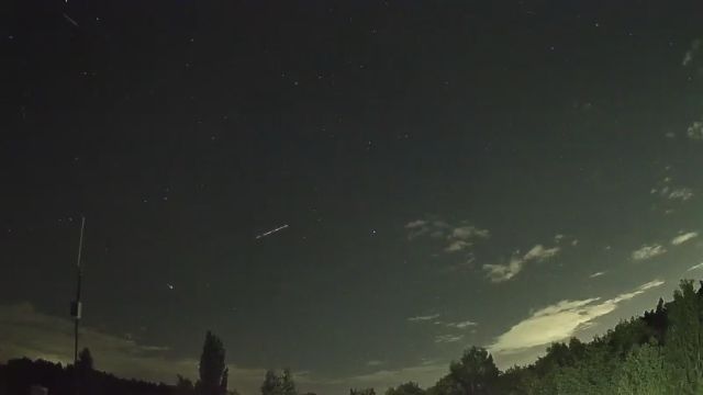 AMS250 meteor