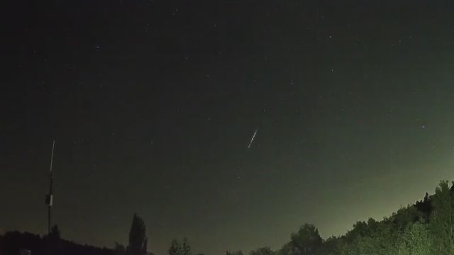 AMS250 meteor