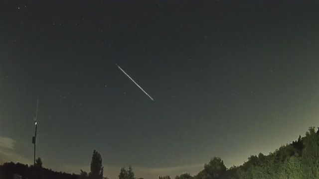AMS250 meteor
