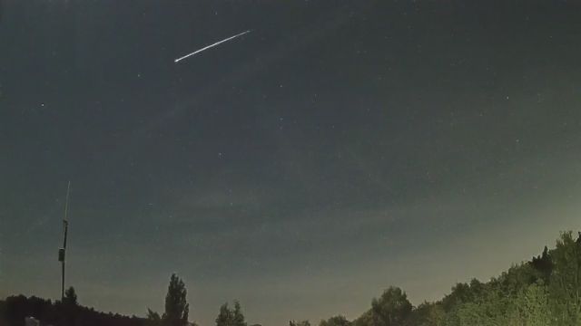 AMS250 meteor