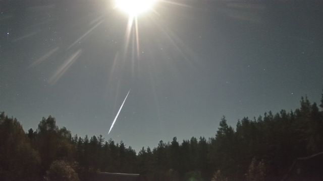 AMS251 meteor