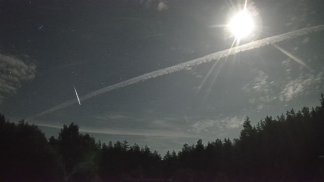 AMS251 meteor