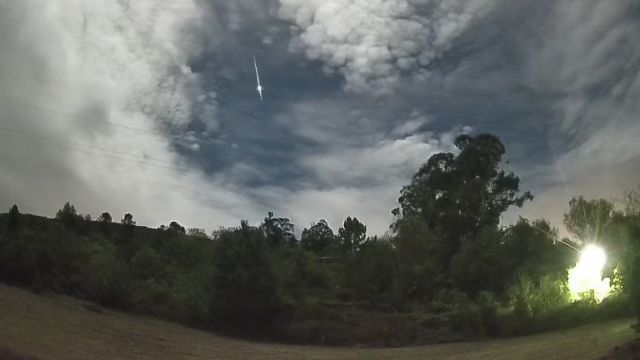 AMS254 meteor