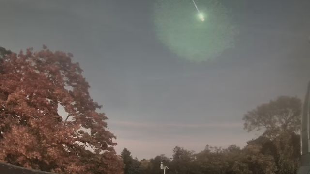 AMS30 meteor
