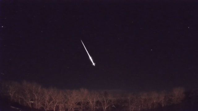 AMS300 meteor