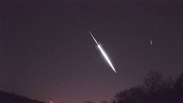 AMS33 meteor