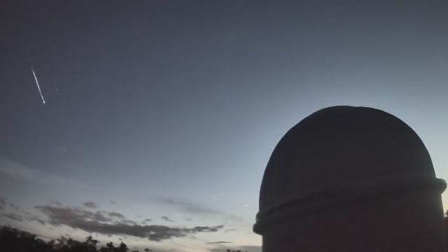 AMS33 meteor