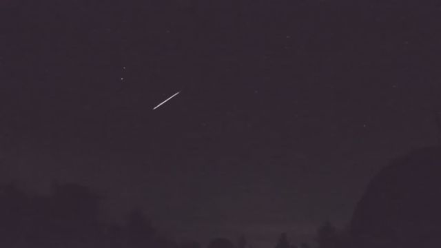 AMS52 meteor