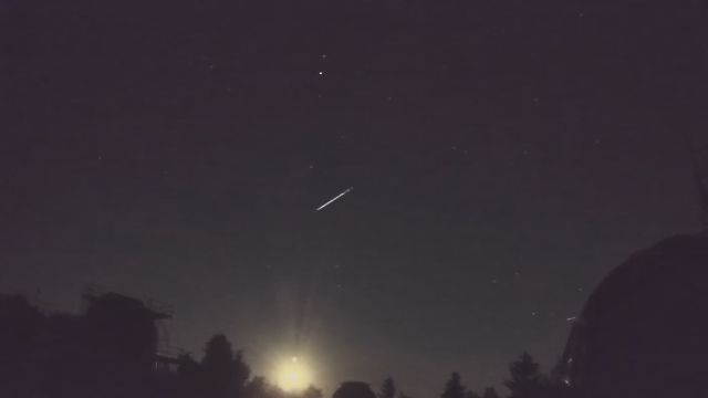 AMS52 meteor