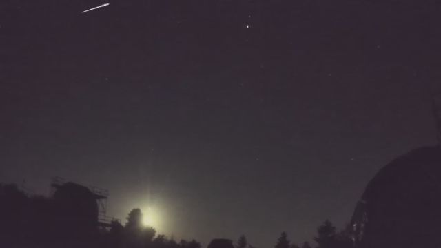 AMS52 meteor