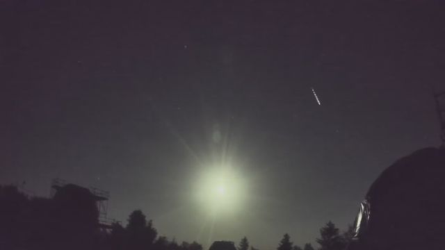 AMS52 meteor