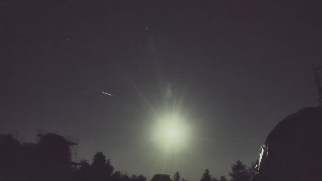 AMS52 meteor