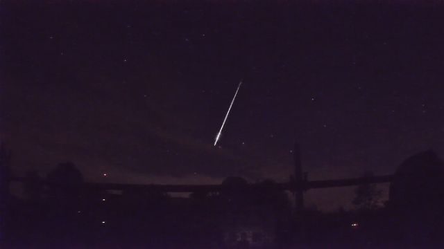 AMS52 meteor