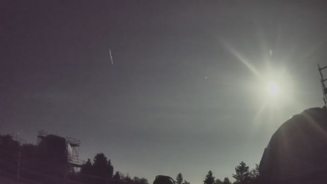 AMS52 meteor